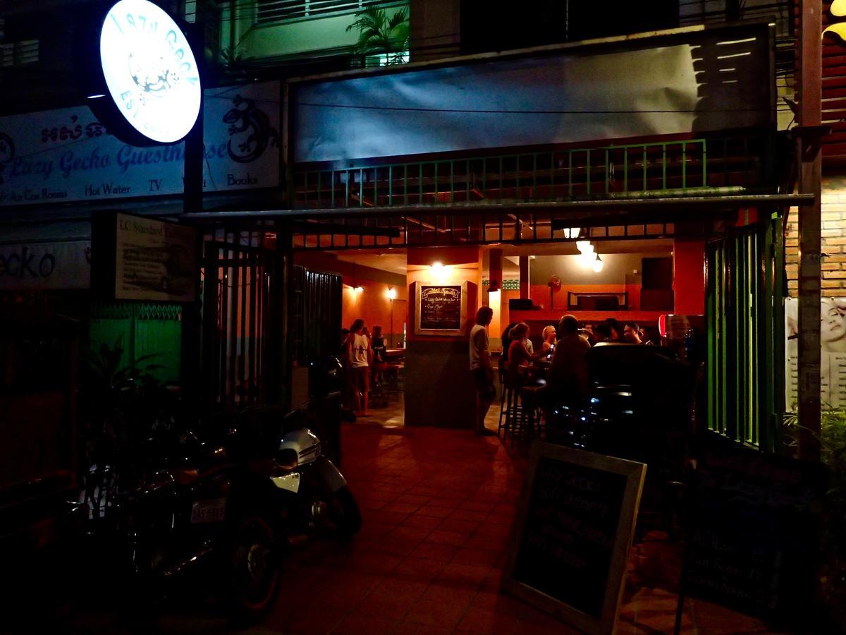 Lazy Gecko Guesthouse Phnom Penh Dış mekan fotoğraf